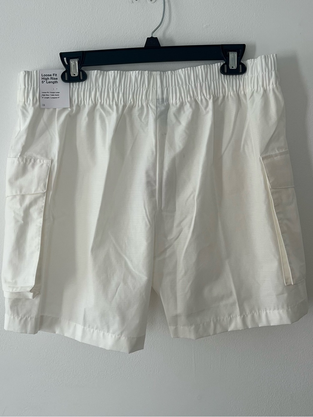 White Nike Shorts Women’s Large Cargo Deep Pockets Never Worn - Picture 3 of 7